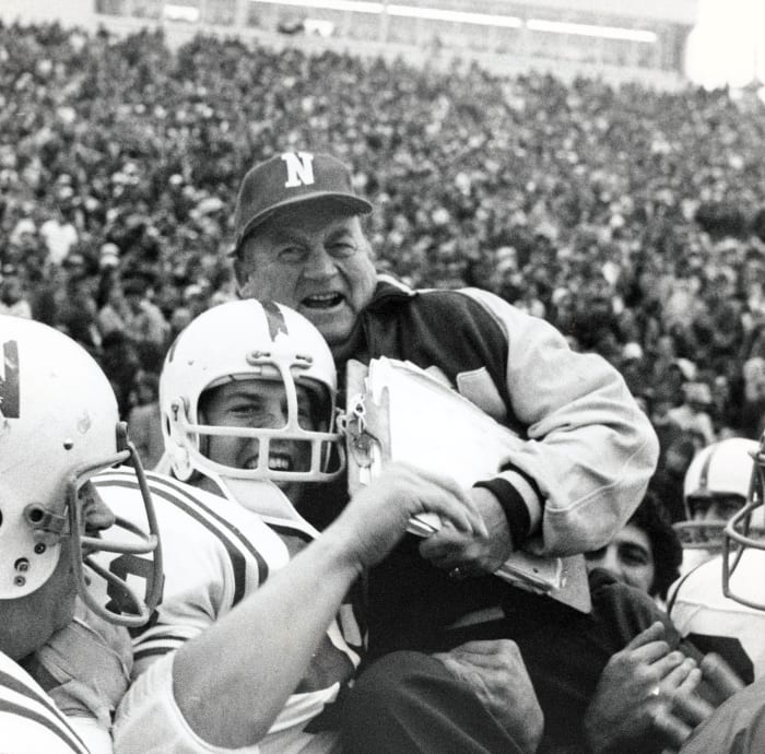 1971 Nebraska-Oklahoma football 16 Devaney ride USATSI_3926498